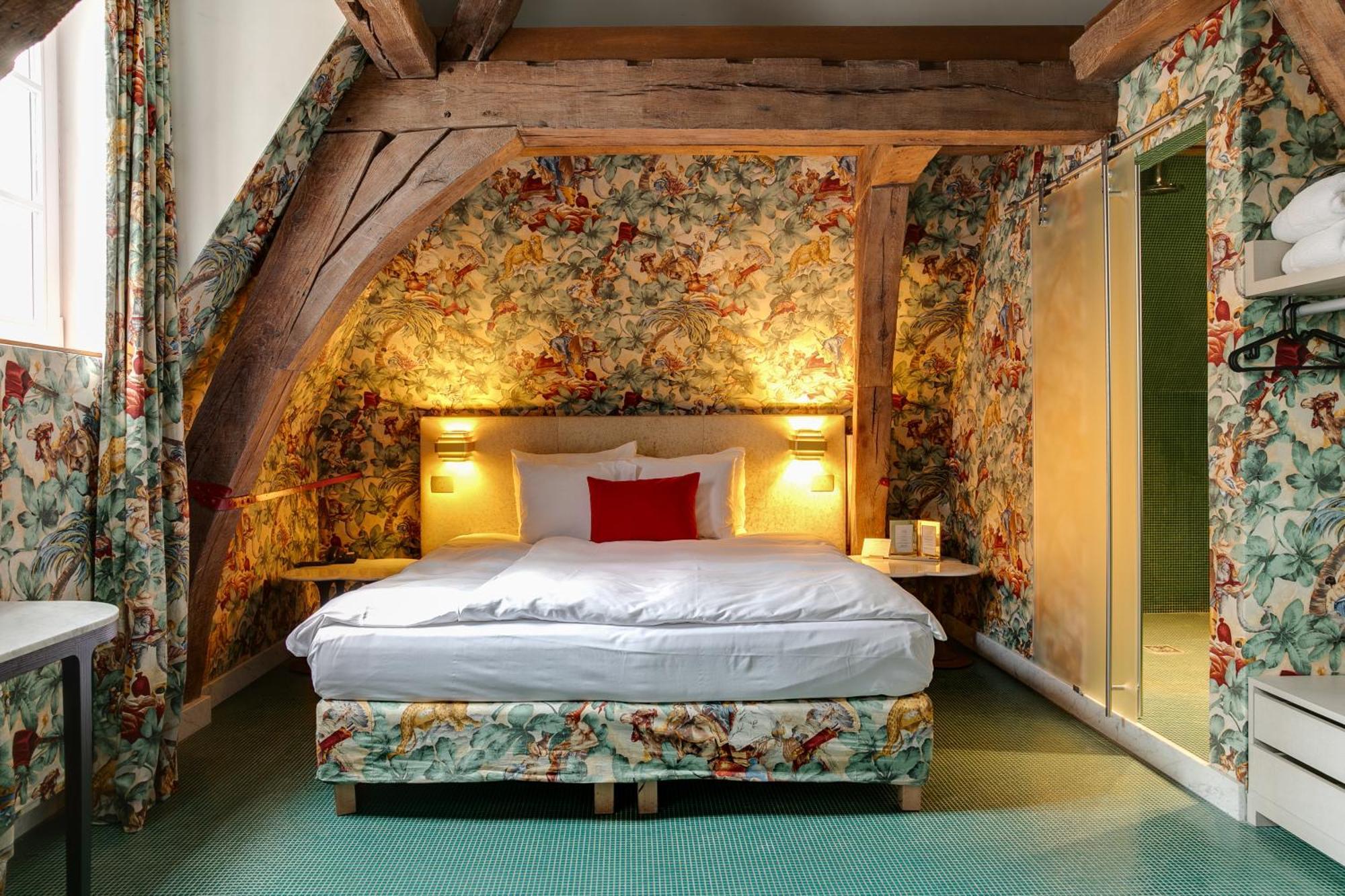 Small Luxury Hotel De Witte Lelie Antwerp Exterior photo